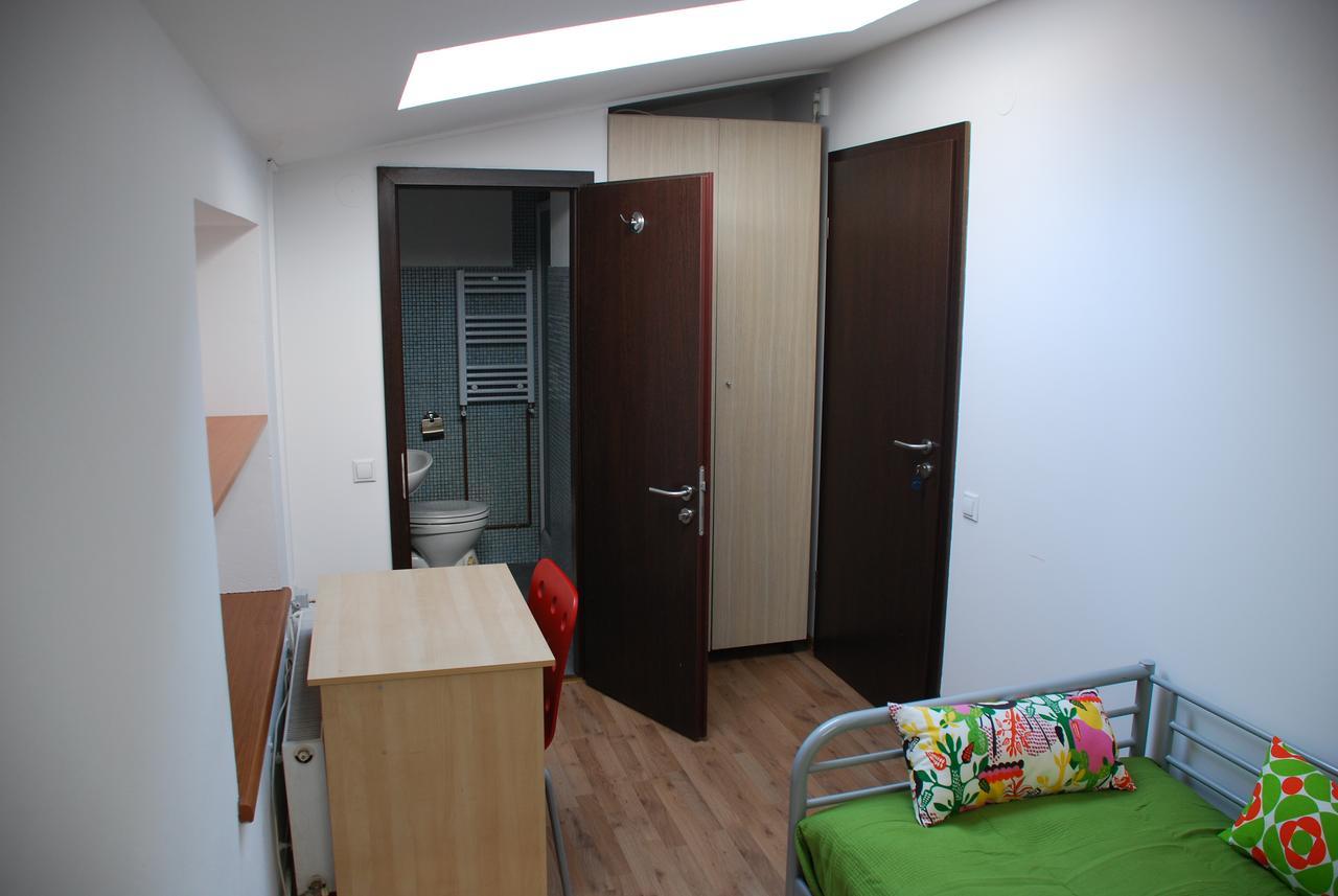 Vatra Accommodation Bucureşti Ngoại thất bức ảnh