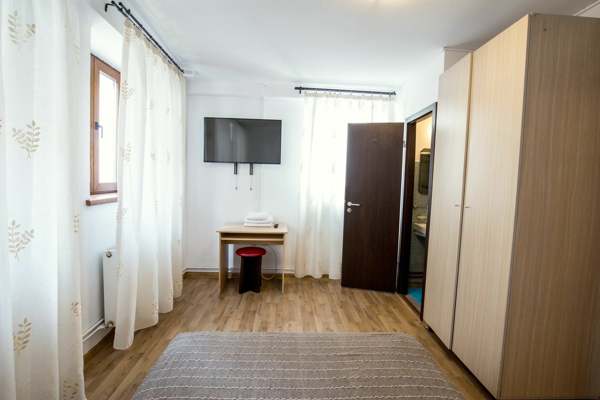 Vatra Accommodation Bucureşti Ngoại thất bức ảnh